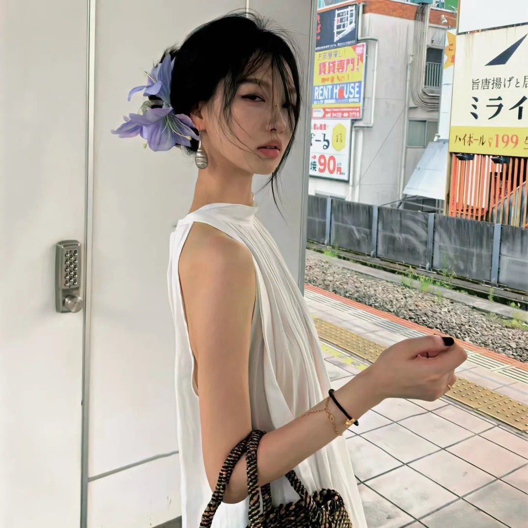 贫道不会修仙，只会点小法术